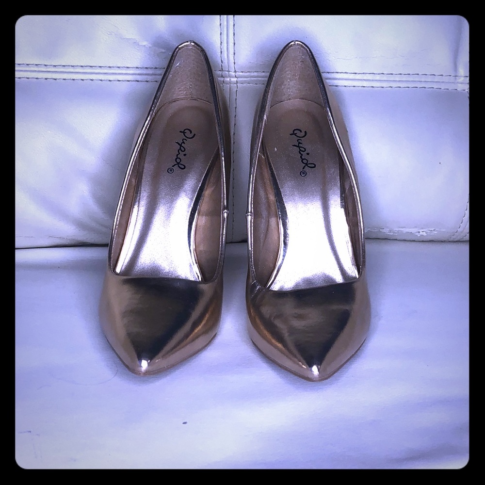Qupid Rose Gold pumps